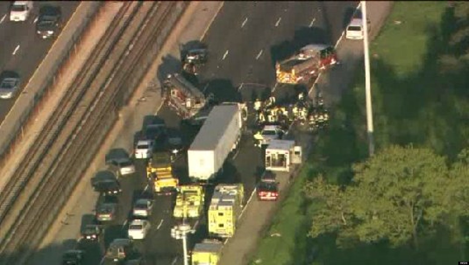 Fatal Kennedy Expressway Crash Semi Truck, Cars Collide Near O'Hare