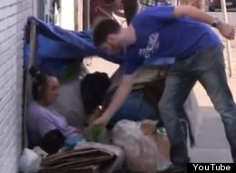 Boicot viral: regala tu ropa Abercrombie a personas sin hogar (VÍDEO)