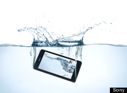Sony conçoit un téléphone intelligent parfait pour la plage (VIDÉO)