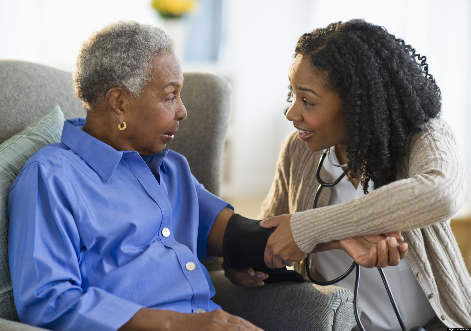 8 Ways To Help Mom Transition To Assisted Living Huffpost 