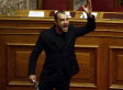 Diputados neonazis griegos expulsados al grito de 