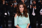 Eva Longoria Shows Off Her...