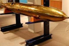 NAVY DOLPHINS TORPEDO