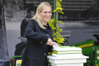 Zara Phillips Is Chelsea Flower...