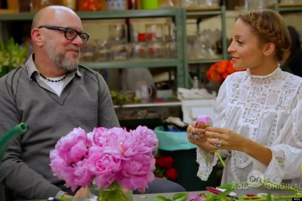 CANDIDLY NICOLE - EPISODE TWO How To Up Your Game When It Comes To Flowers
