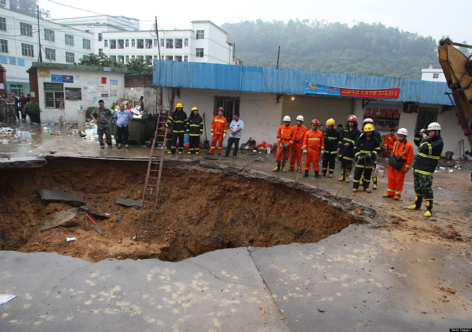 China Sinkhole Kills Five In Shenzhen HuffPost