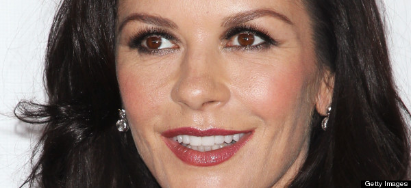 Catherine Zeta-Jones regresa a casa tras estar internada