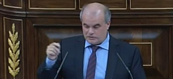 VÍDEO UPyD arremete contra la izquierda por querer condenar el franquismo