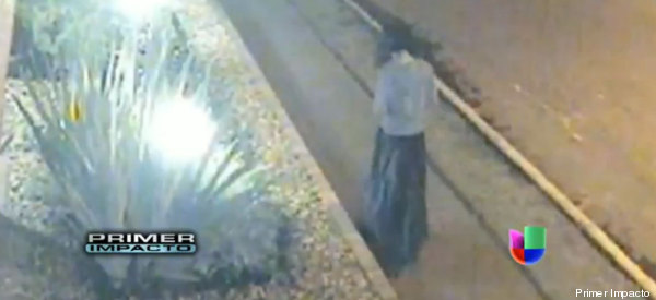 Colombia: Mujer fantasma aterroriza a vecinos