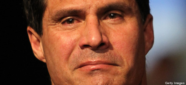 CANSECO DICE POR TWITTER QUE LO ESTÁN ACUSANDO DE VIOLACIÓN