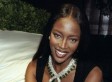 Naomi Campbell muestra su casa en bikini (VIDEO)