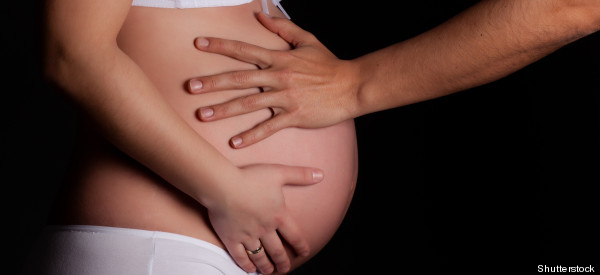 Cae tasa de embarazos entre adolescentes hispanas