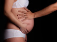 Cae tasa de embarazos entre adolescentes hispanas