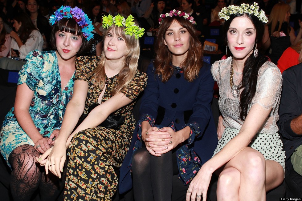 THE GIRL WITH BLOSSOMS IN HER HAIR How To Make A Floral Headdress (It's Beautiful AND Easy)
