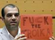 Un senador de IU en el Hemiciclo: 'Fuck the troika'