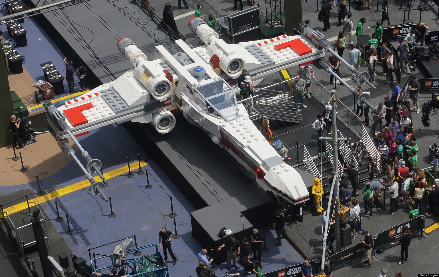 World s Largest Lego Model Displayed In Times Square PHOTOS VIDEO 