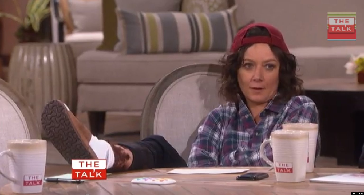 Sara Gilbert, 'The Talk' Host, Dresses As Lesbian Stereotype (VIDEO) | HuffPost