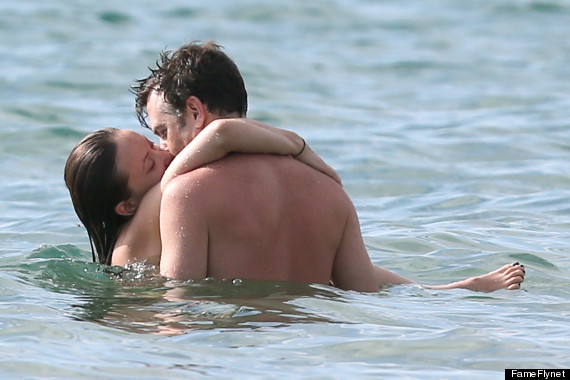 jason sudeikis olivia wilde kiss