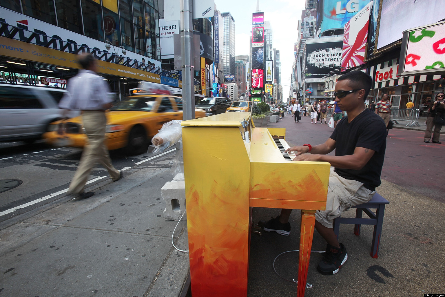 City Songs A Brief History Of The Street Piano Huffpost