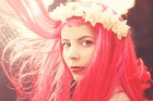 Beauty And The Bride:...