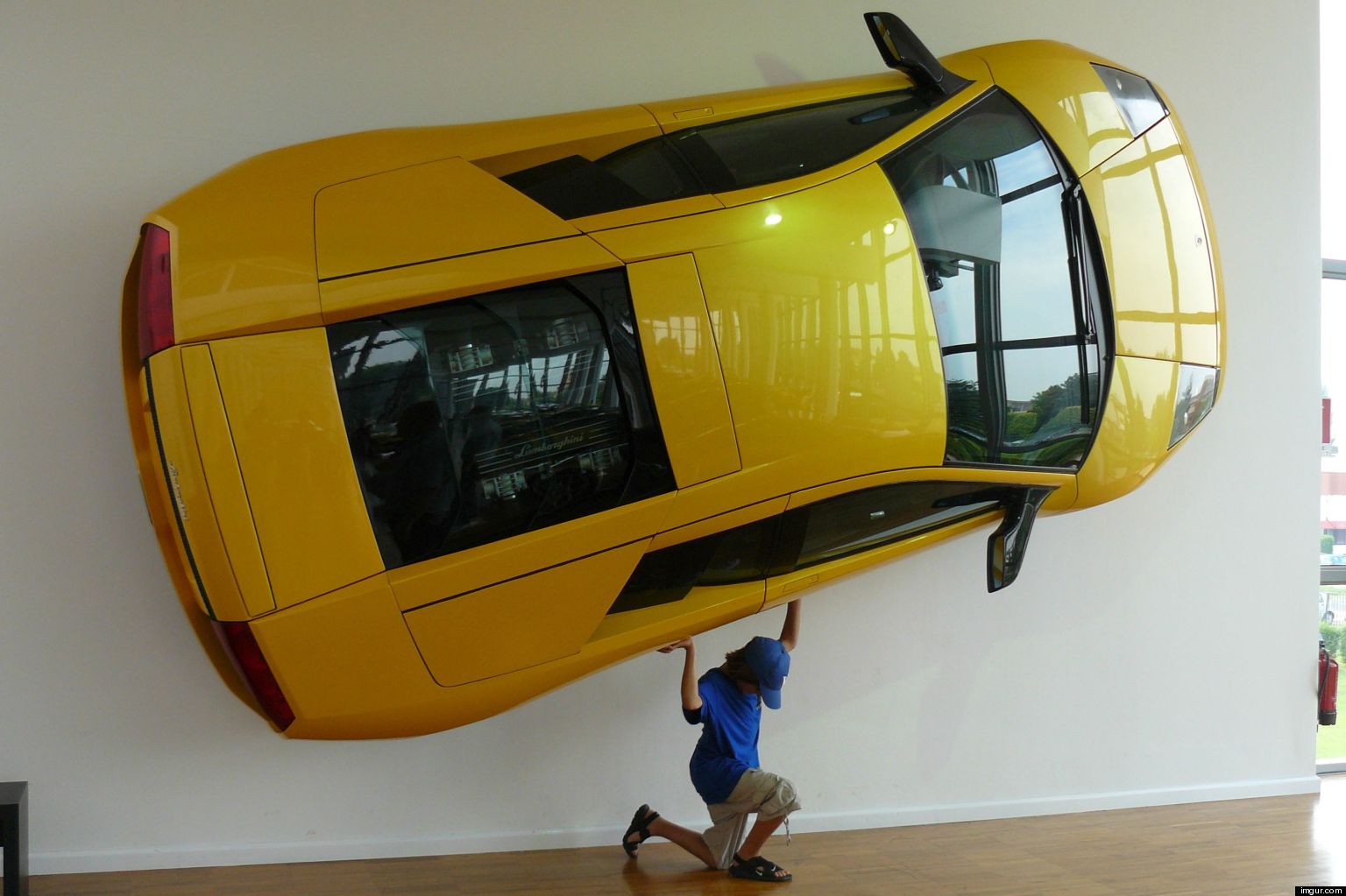 Kid 'Lifts' Dad Raises The Bar For Family Photos HuffPost