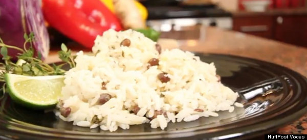Cena en 20 minutos: Arroz con gandules y coco (VIDEO)