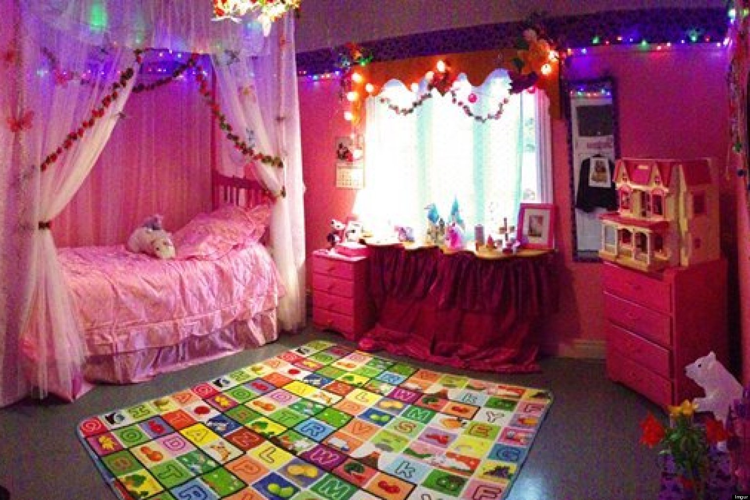 Insolite sur imgur: ses colocs retapent sa chambre en royaume de ...