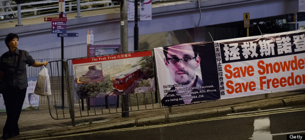 'No van a poder tapar esto matándome', dijo Snowden en chat desde Hong Kong