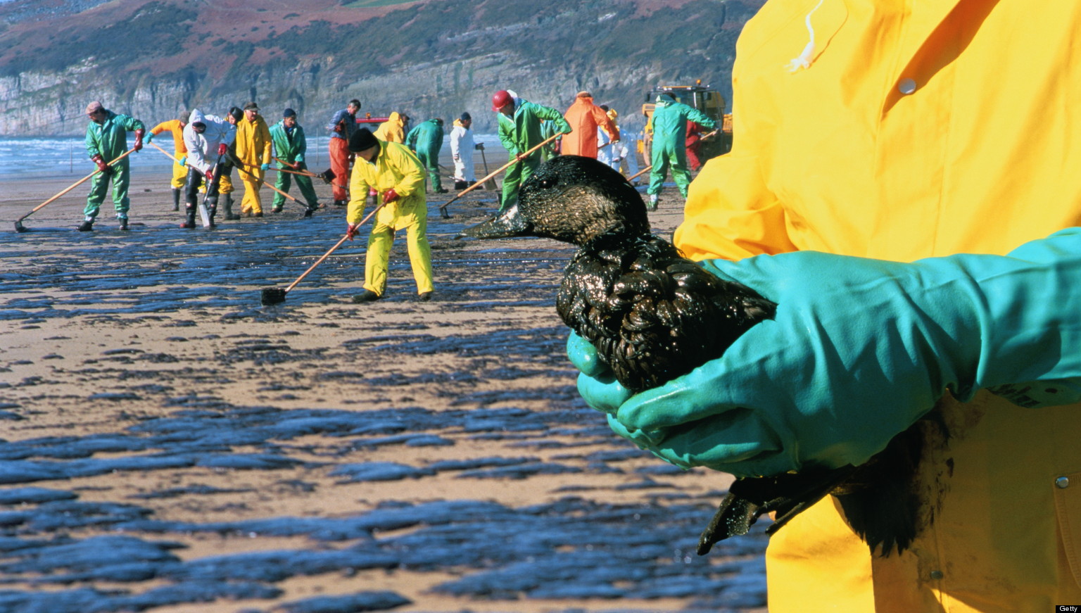 a discussion on the issue of oil spills a discussion on the issue of oil spills