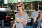 City Chic: Kate Upton Is Pretty In...