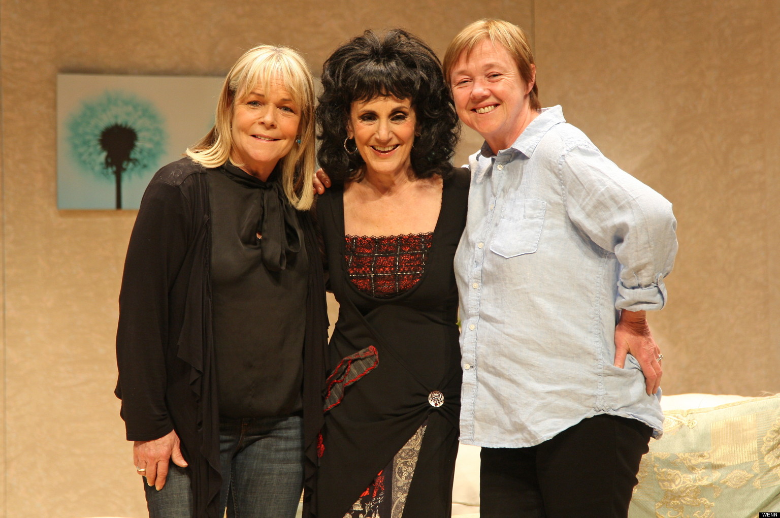 Birds Of A Feather, Starring Pauline Quirke And Linda Robson, Set For A Revival On ITV Birds Of A Feather, Starring Pauline Quirke And Linda Robson, Set For A Revival On ITV