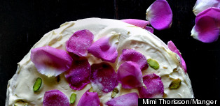 14 Gorgeous, Delicious Ways To Eat Flowers