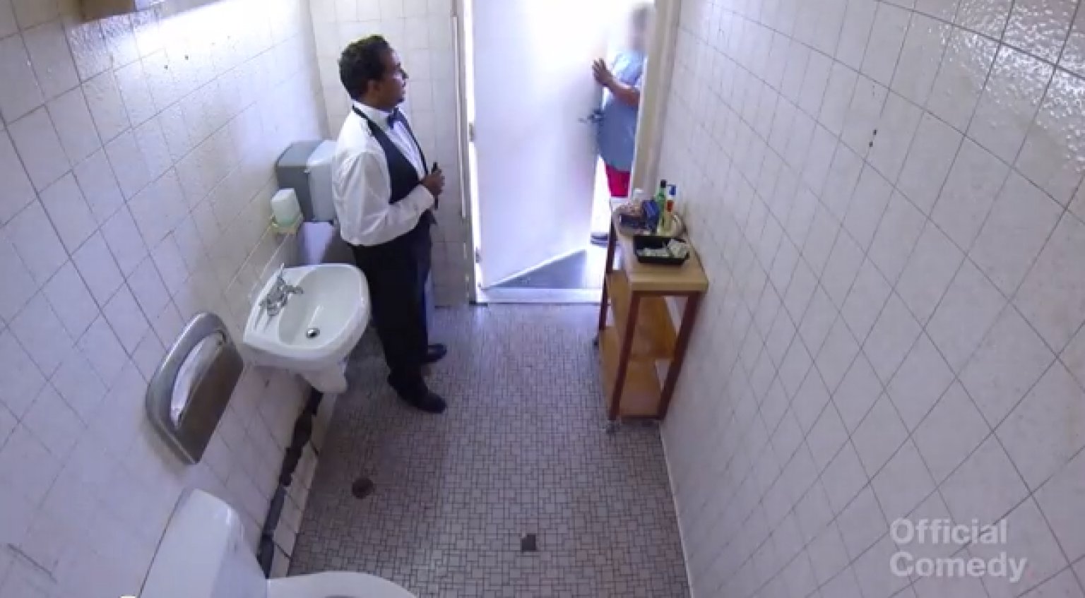 Restroom Attendant Prank Makes Gas Station Bathroom Fancy Video 