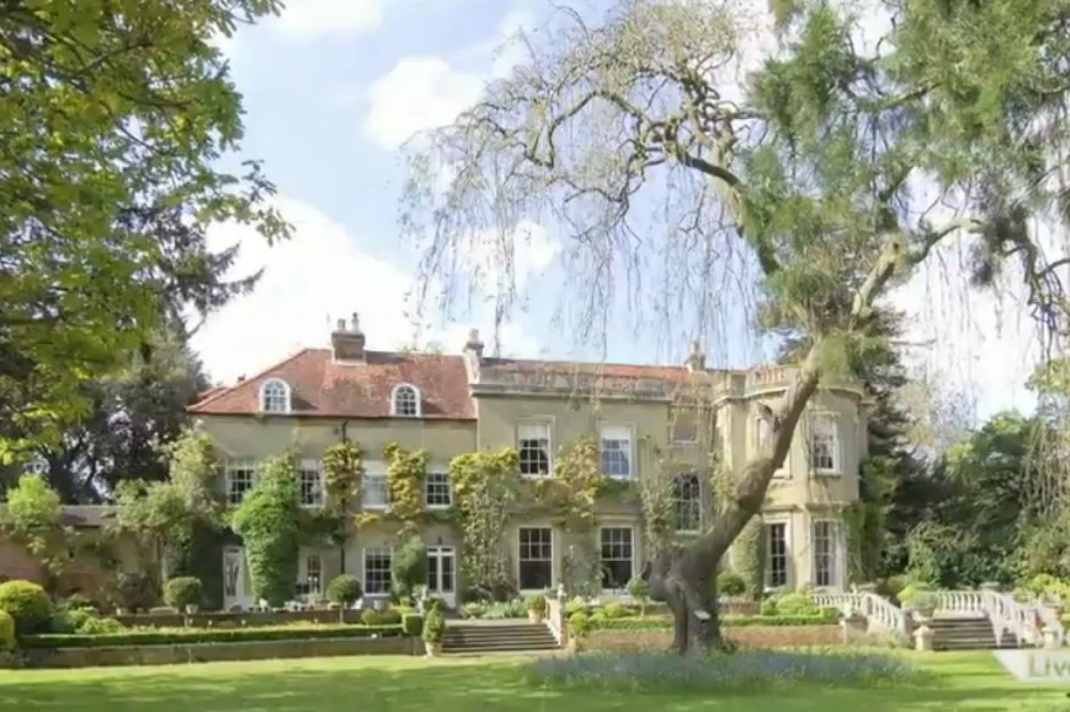 Private Island Home On The River Thames Is A Beautifully Restored 17th