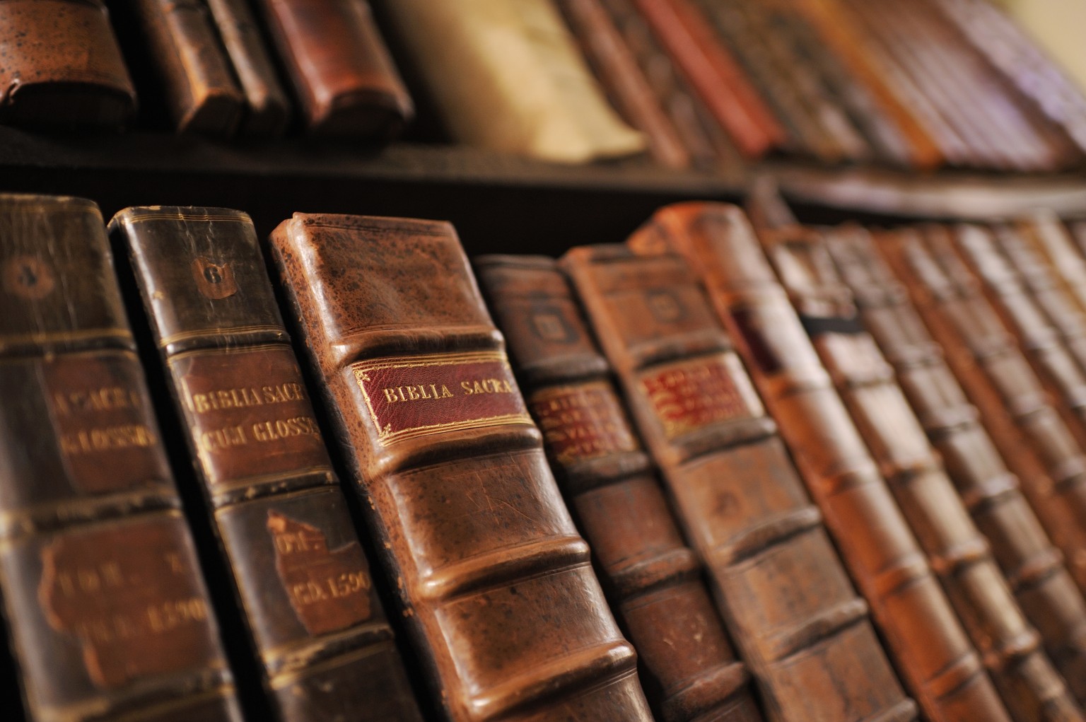 Old Book Smell: Why Do We Love It? (VIDEO) | HuffPost