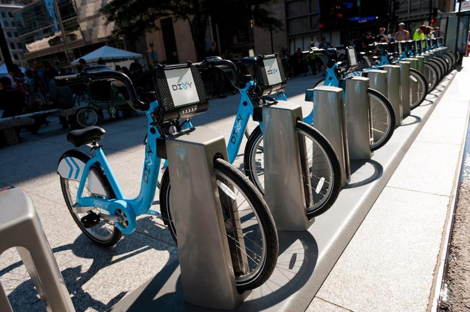 Chicago Bike Share Launches After A Few Bumps, CityWide Divvy Biking