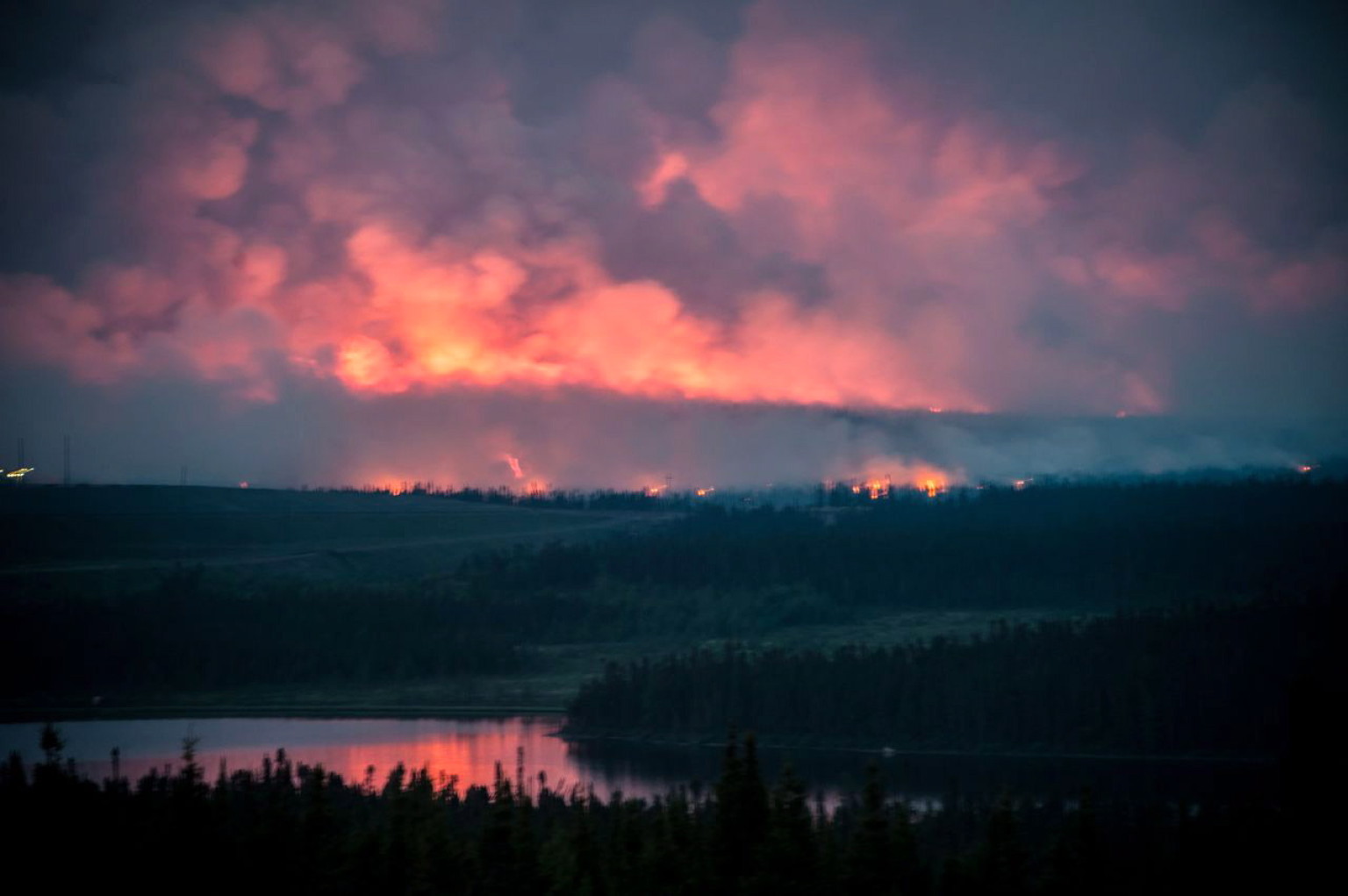 Labrador Forest Fire Crews Hope To Fight From Air And Ground Today