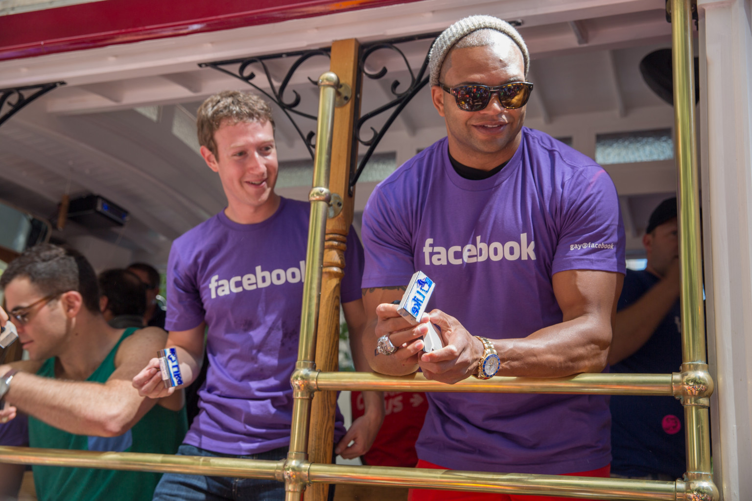 Mark Zuckerberg And Facebook March In San Franciscos Gay Pride Parade Huffpost 1288