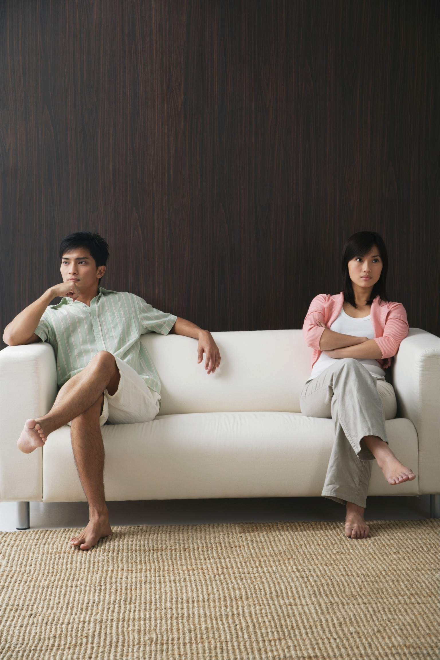 couple japanese sitting marriage young sofa relationship adults marrying college survey finds