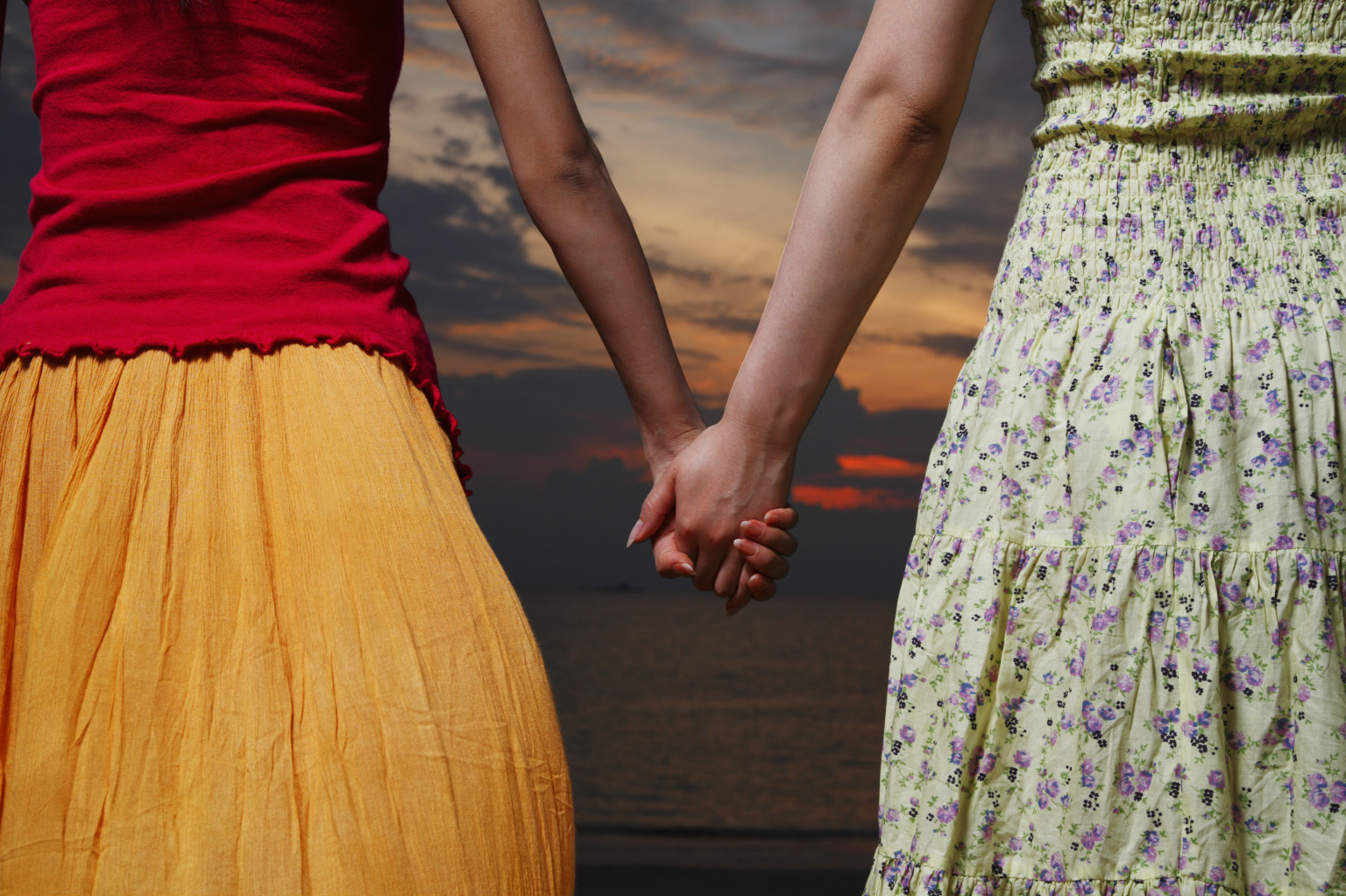Emotional Cheating And Lesbian Couples Why It S An Issue Huffpost