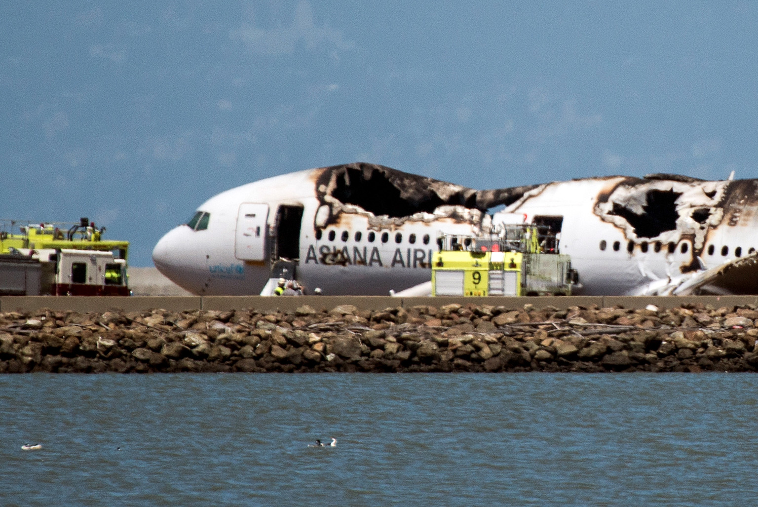 Lee Kangkook, Pilot Of Crashed Plane, Was Making His Maiden Flight To