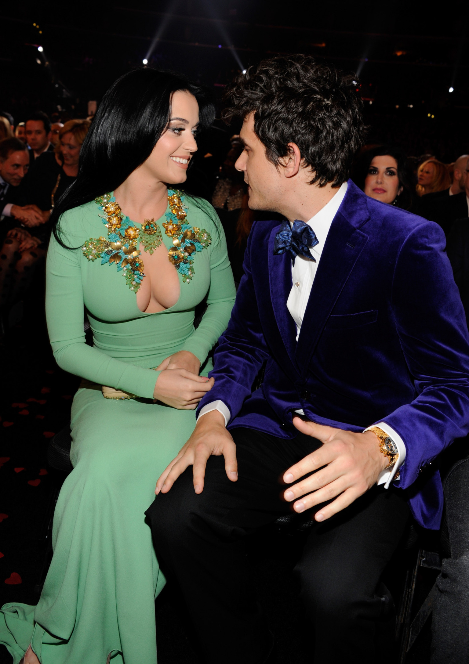 John Mayer Dedicates Song To Katy Perry During Born And Raised Tour She Is My Face To Call 