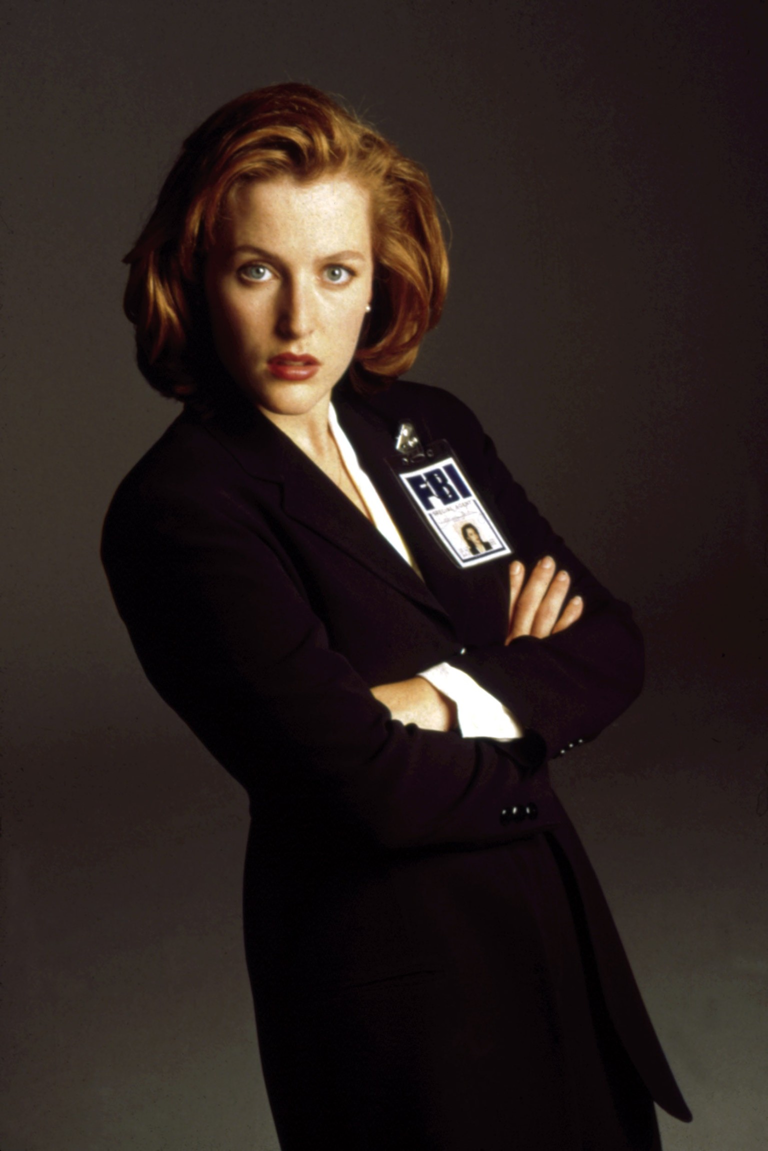 Gillian Anderson Picks Her Favorite X Files Episode Talks Comic Con
