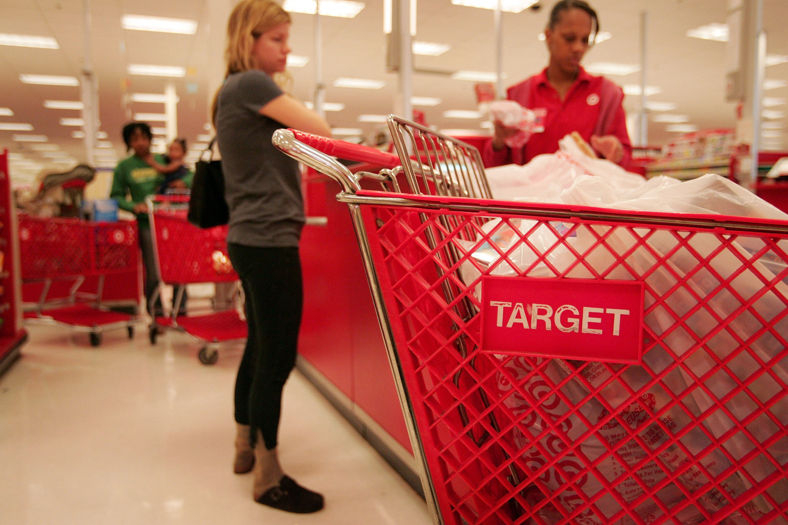 this-is-how-much-target-employees-really-make-reader-s-digest