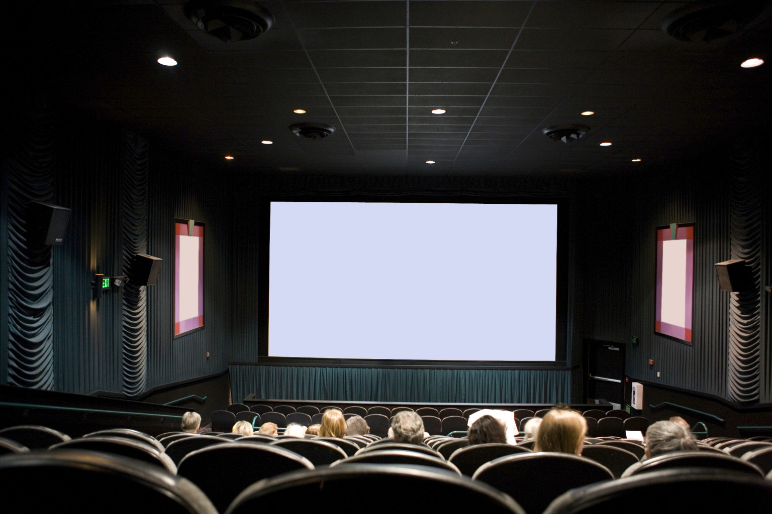 o-CROWDED-MOVIE-THEATER-facebook.jpg