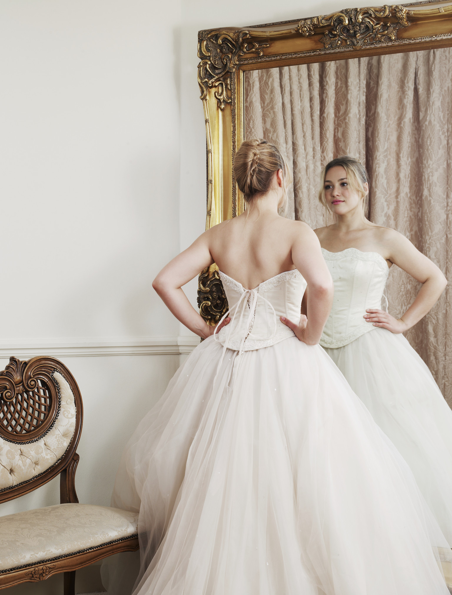 Sell Your Wedding Dress: Survey Reveals Why Women Sell (And Don&-39-t ...