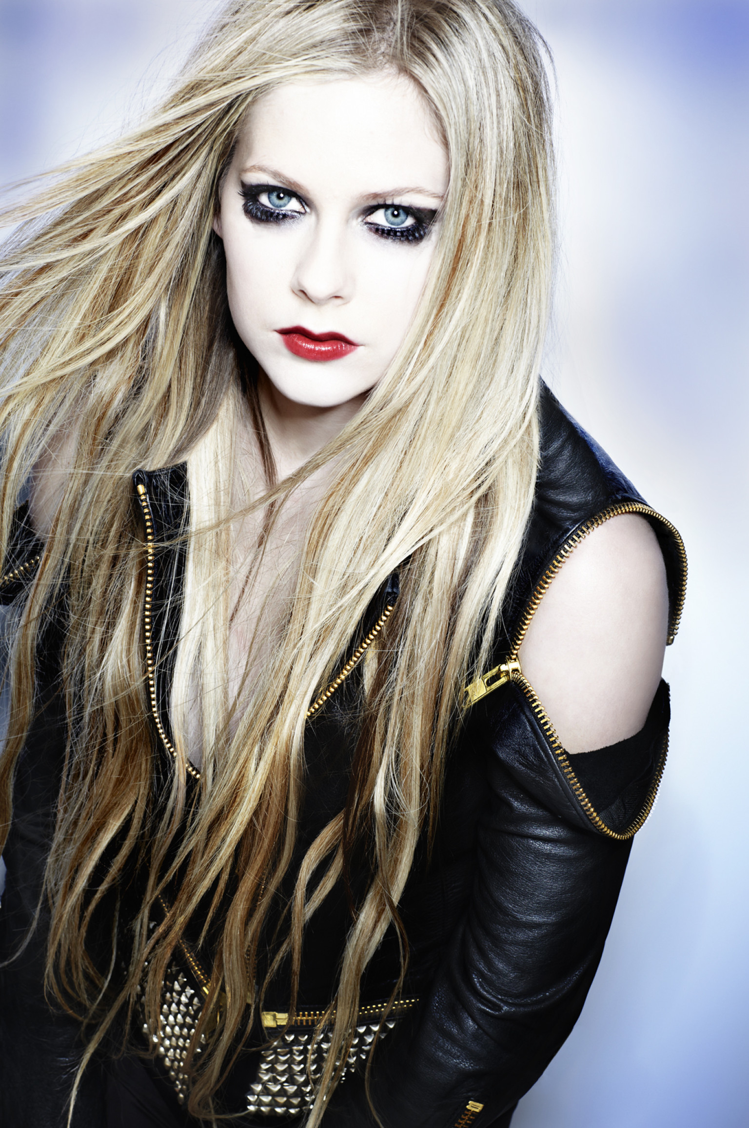 Avril Lavigne's Skincare Routine Revealed