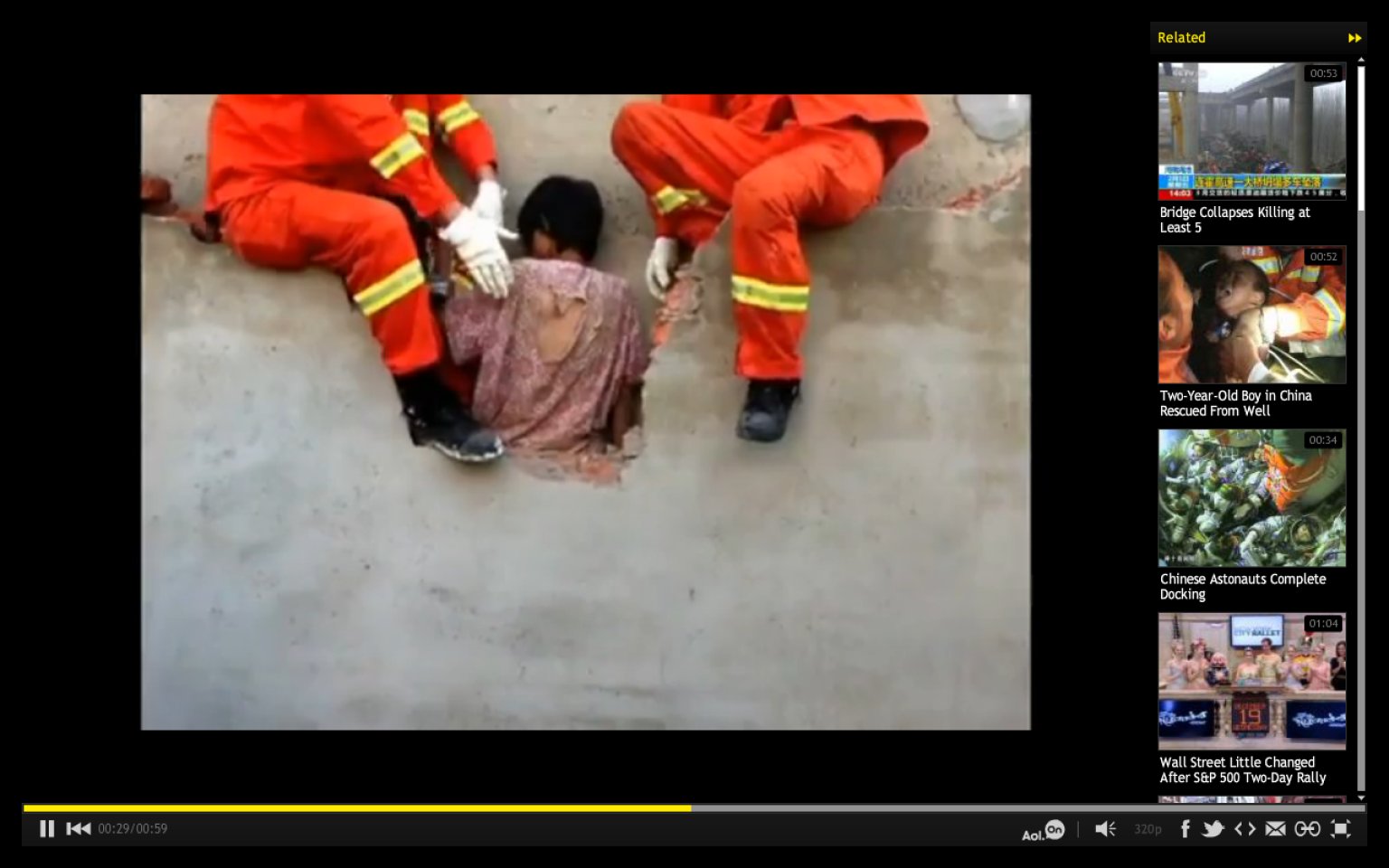 Chinese Woman Stuck Between Walls Mistaken For A Ghost Rescued 7 Hours Later Video Huffpost