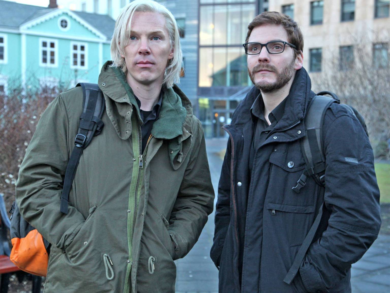 The Fifth Estate Trailer Bill Condon On Julian Assange Movie With Benedict Cumberbatch Video