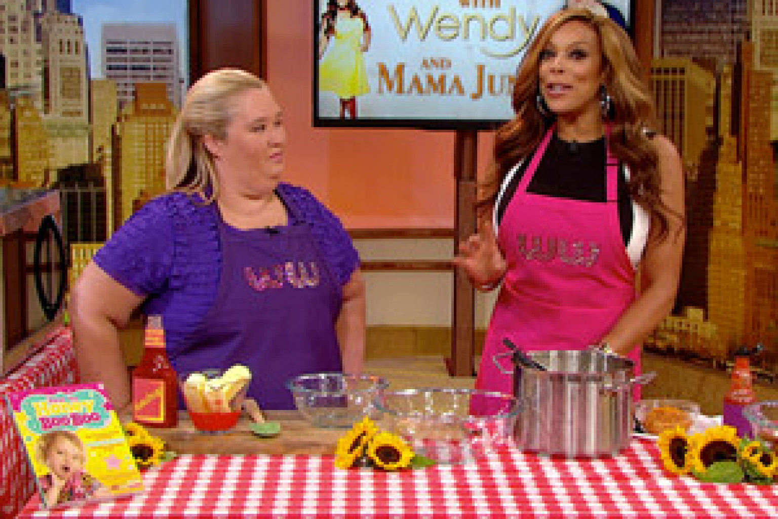 Sketti Recipe Mama June Demos Famous 'Here Comes Honey Boo Boo' Recipe (VIDEO) HuffPost